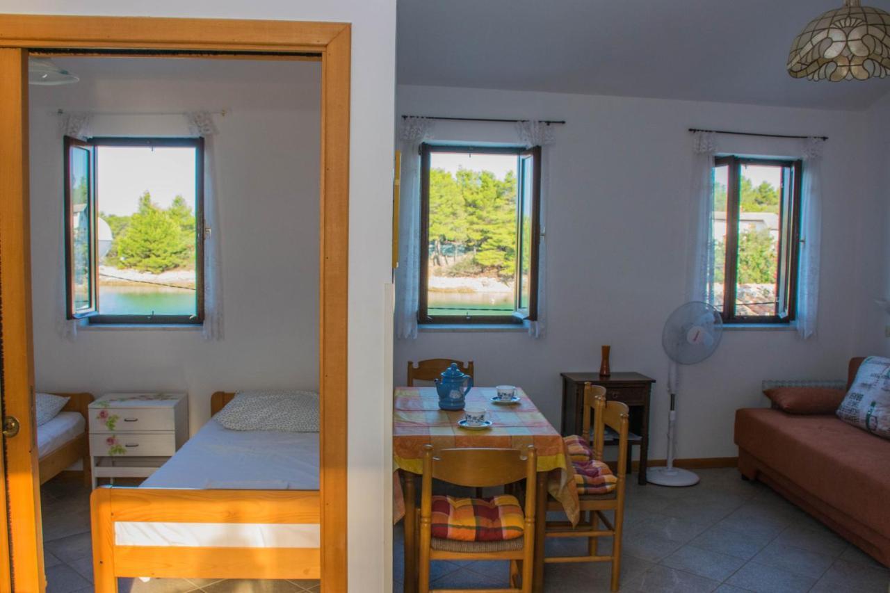 Holiday House Punta Blue & Orange 5M From The Sea, Island Cres Punta Križa Kültér fotó