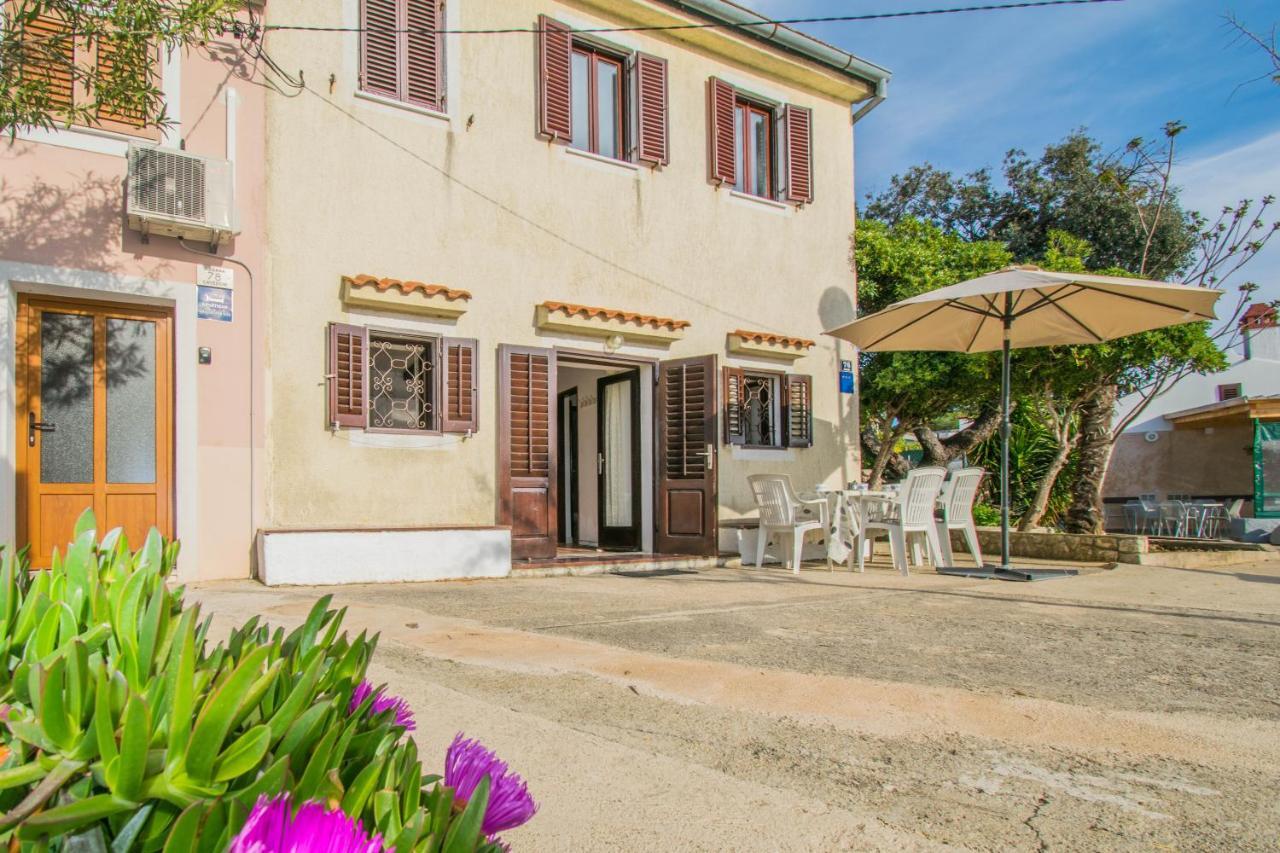 Holiday House Punta Blue & Orange 5M From The Sea, Island Cres Punta Križa Kültér fotó