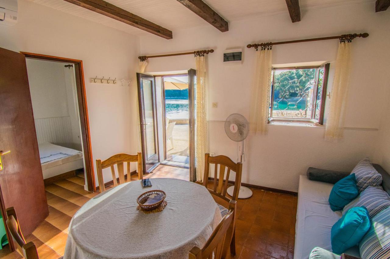 Holiday House Punta Blue & Orange 5M From The Sea, Island Cres Punta Križa Kültér fotó