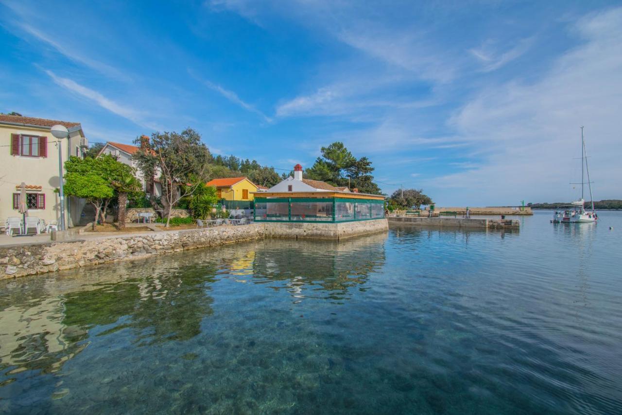 Holiday House Punta Blue & Orange 5M From The Sea, Island Cres Punta Križa Kültér fotó
